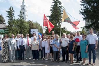 В честь 90-летия в Рыльском районе прошли праздничные торжества и патриотический автопробег