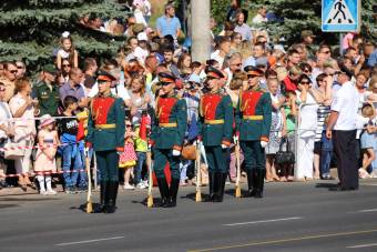 Военный парад в честь 75-летия Победы в Курской битве