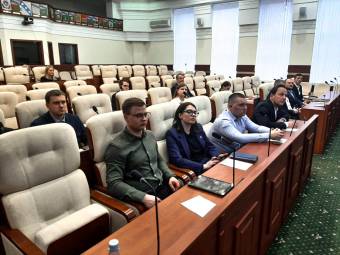 В Курской областной Думе прошли обсуждения о внесения изменений в Федеральный закон о молодежной политике