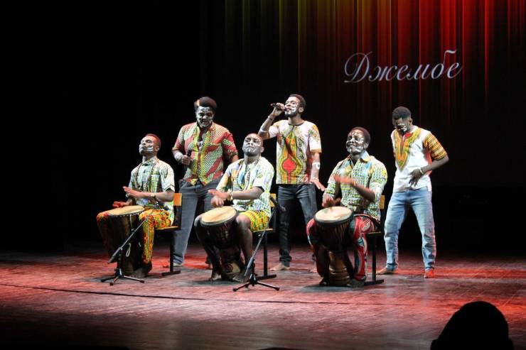 В Курске прошел Международный мультикультурный молодежный хореографический фестиваль «Слияние Культур». 